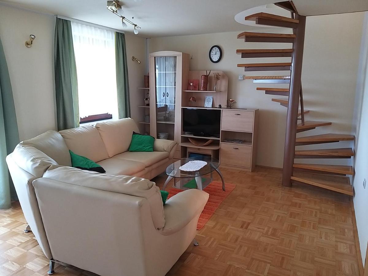 Getaway "At The Three Lights" Villa Sevnica Екстериор снимка