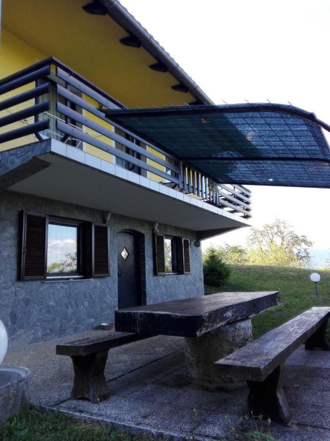 Getaway "At The Three Lights" Villa Sevnica Екстериор снимка